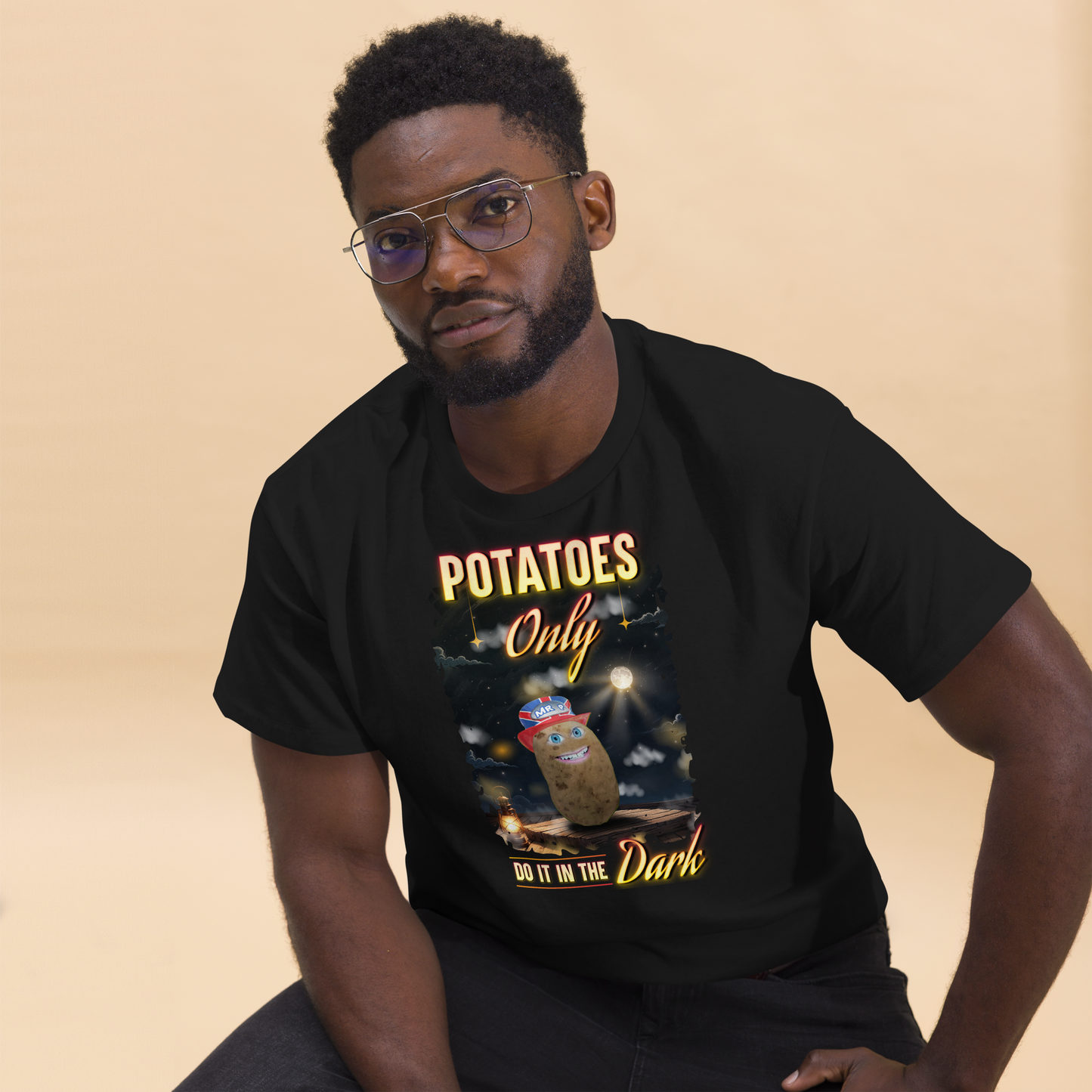 Do It In The Dark - T-Shirt - Unisex - Black