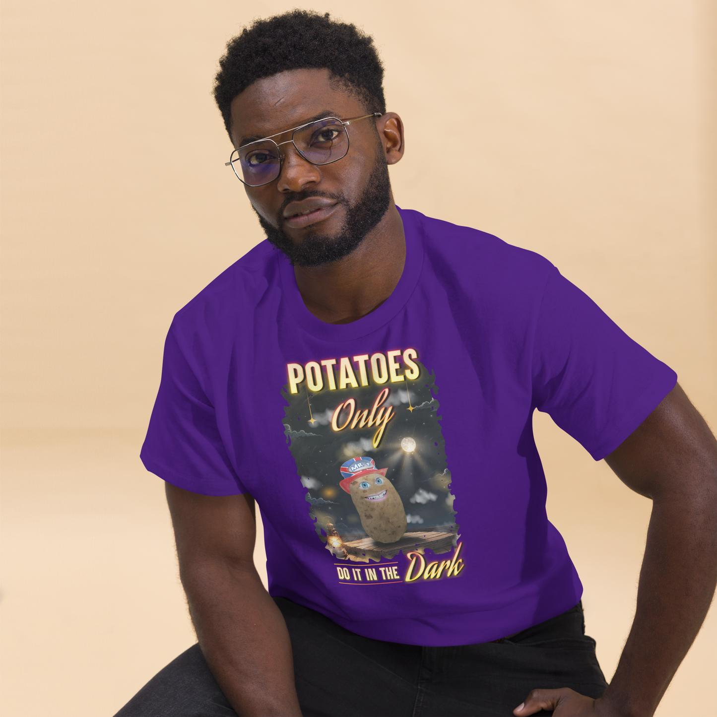 Do It In The Dark - T-Shirt - Unisex - Purple