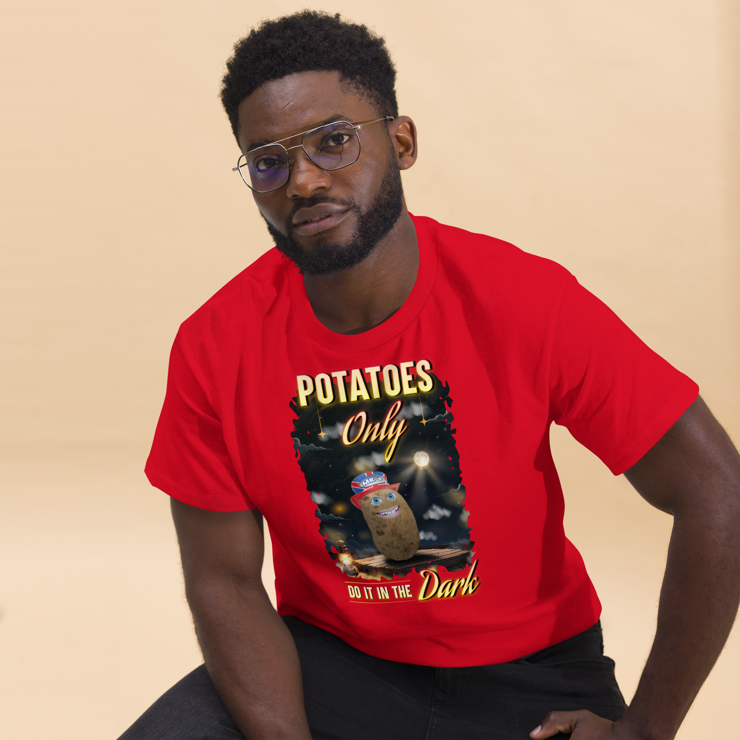 Do It In The Dark - T-Shirt - Unisex - Cardinal